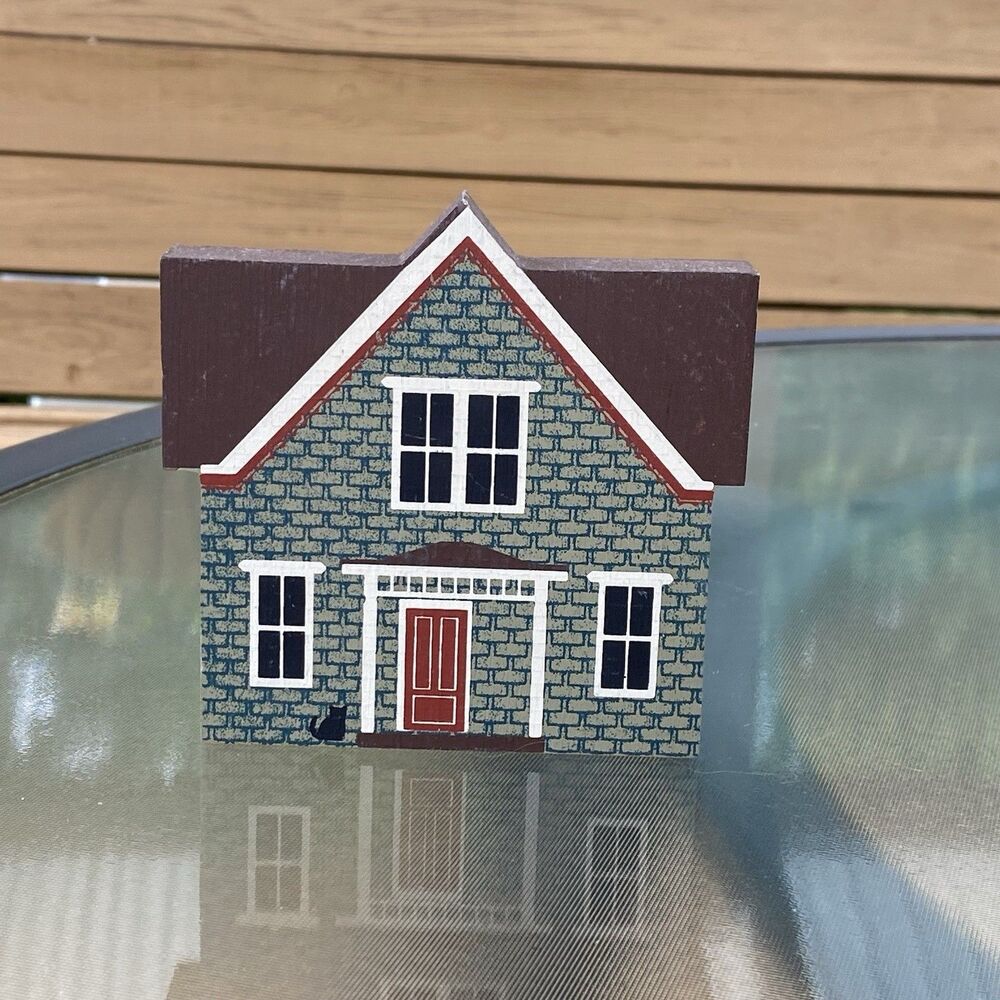 The Cat's Meow 1986 Vandenberg House Series IV  Retired